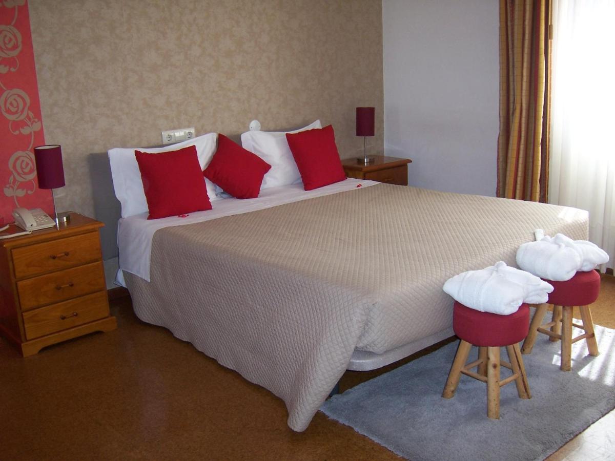 Hotel Santa Apolonia Bragança Exteriör bild